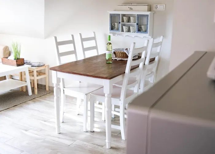 Pipacs דירה Tagyon